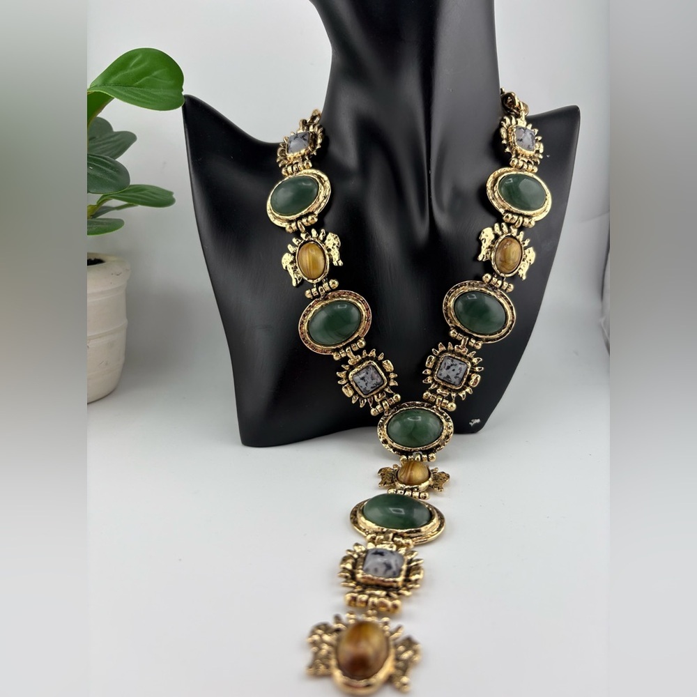 Gold Green Gemstone Statement Necklace – Vintage Style - Picture 5 of 12